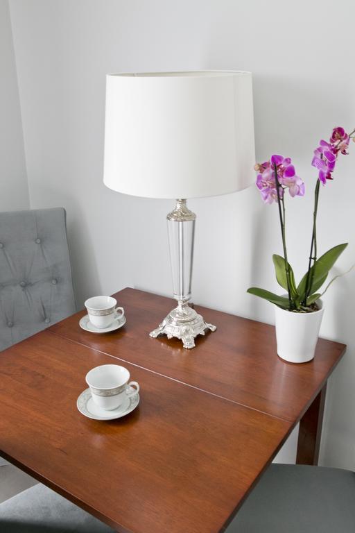 Elegant City Center Apartment 7B Краків Екстер'єр фото